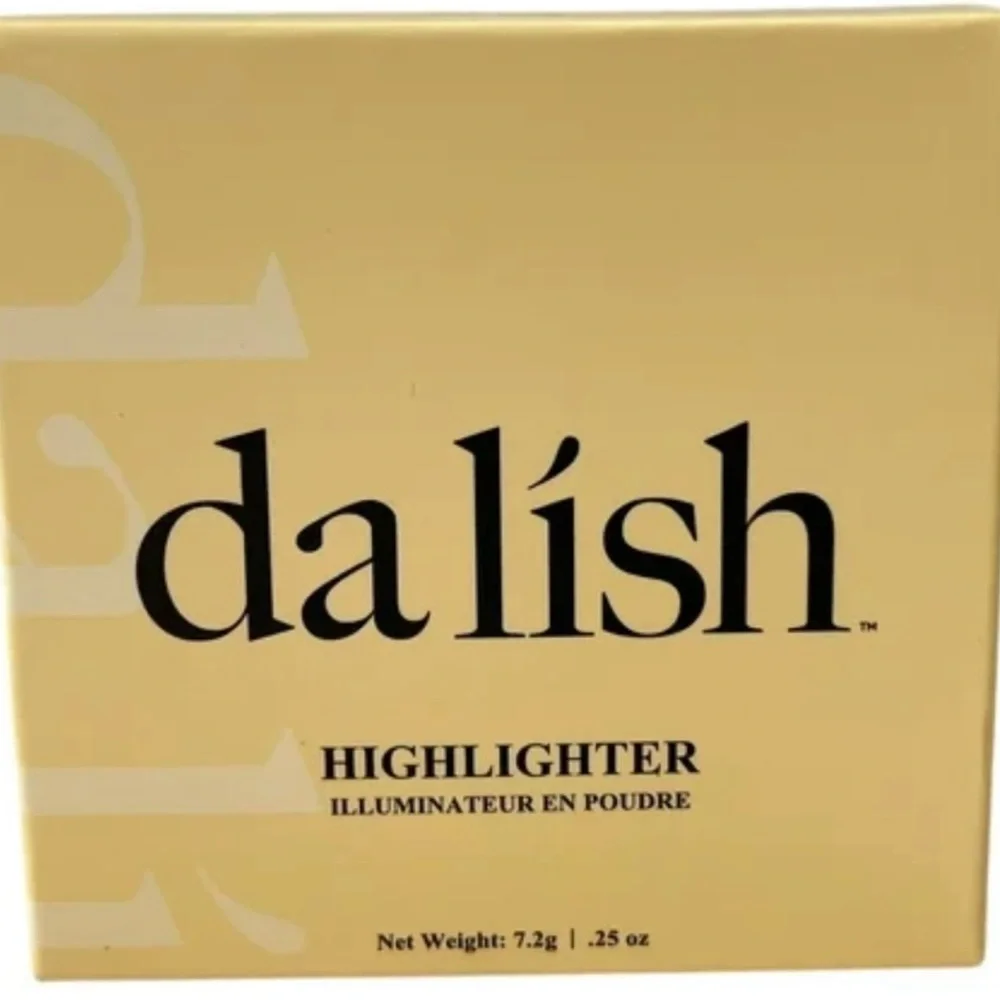 Cream Compact - Picture 2 of 4